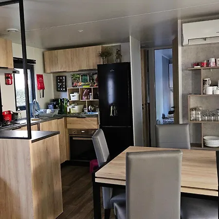Campsite Mobilhome 3ch Numero 191 Entre Foret Landaise Et Ocean 4 Etoiles Gastes